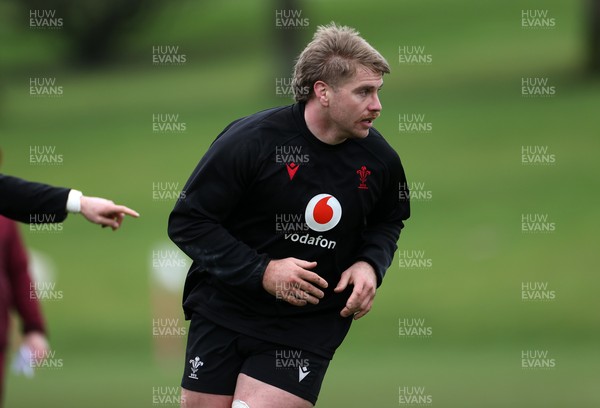 180226 - Wales Rugby Training ahead of their 6 Nations game against Scotland - Aaron Wainwright during training
