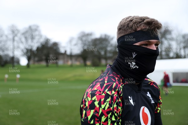 180226 - Wales Rugby Training ahead of their 6 Nations game against Scotland - Taine Plumtree during training