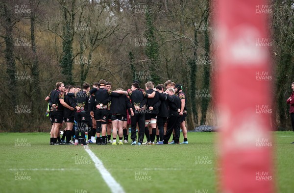 180226 - Wales Rugby Training ahead of their 6 Nations game against Scotland - Wales team huddle