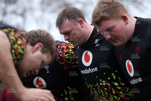 180226 - Wales Rugby Training ahead of their 6 Nations game against Scotland - Dewi Lake during training
