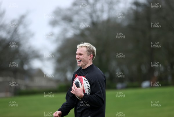 180226 - Wales Rugby Training ahead of their 6 Nations game against Scotland - Blair Murray during training