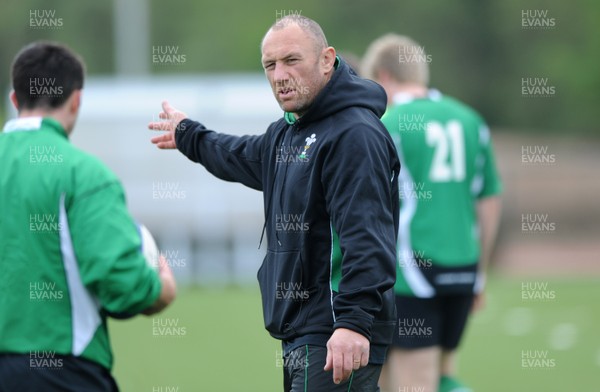 18.05.09 - Wales Rugby Training - Wales coach Robin McBryde during training. 