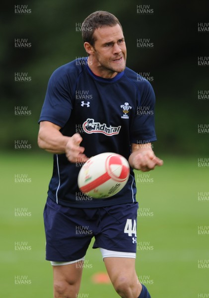 18.08.11 - Wales Rugby Training - Lee Byrne during training. 