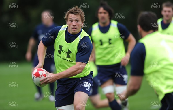18.08.11 - Wales Rugby Training - Jonathan Davies during training. 