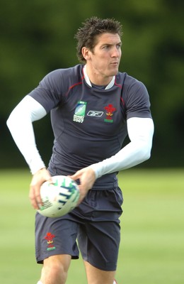 18.09.07 - Wales Rugby World Cup Training - James Hook in action during training 