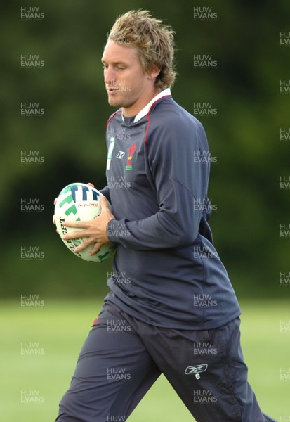 18.09.07 - Wales Rugby World Cup Training - Jamie Robinson in action during training 