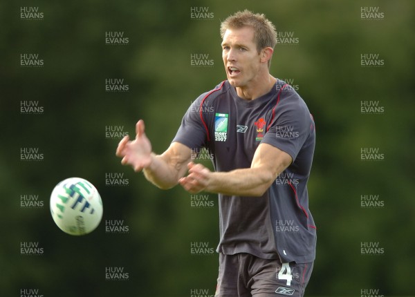 18.09.07 - Wales Rugby World Cup Training - Dafydd James in action during training 