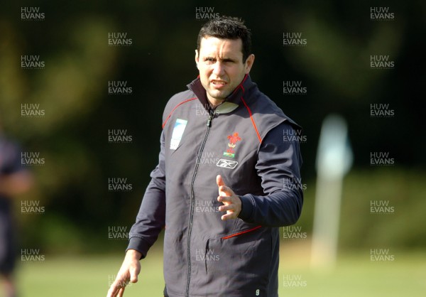 18.09.07 - Wales Rugby World Cup Training - Stephen Jones in action during training 