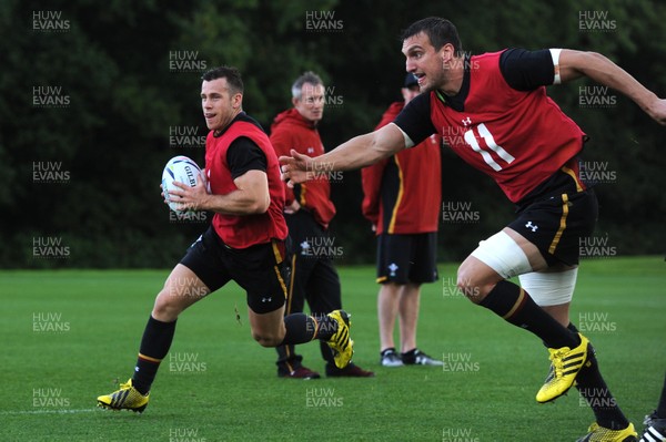 180915 - Wales Rugby World Cup Training -Gareth Davies during training