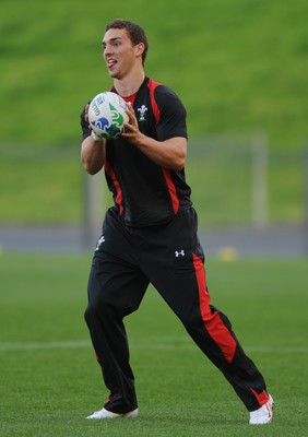 18.10.11 - Wales Rugby Training - George North during training. 