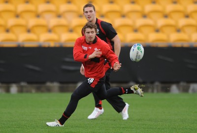 18.10.11 - Wales Rugby Training - Leigh Halfpenny during training. 
