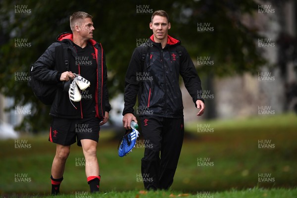 181021 - Wales Rugby Training - Gareth Anscombe and Liam Williams during training