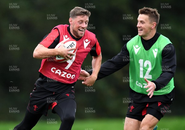 181021 - Wales Rugby Training - Rhys Priestland and Jonathan Davies during training
