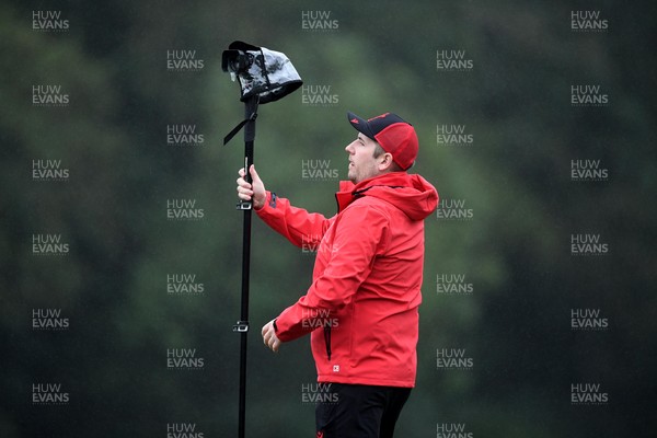 181021 - Wales Rugby Training - Chris Berry during training