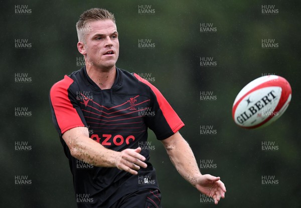 181021 - Wales Rugby Training - Gareth Anscombe during training