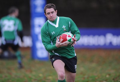 18.11.08 - Wales Rugby Training - Shane Williams in action during training 