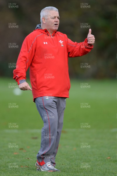 181113 - Wales Rugby Training -Warren Gatland during training