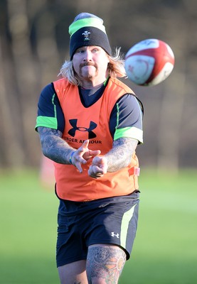 181114 - Wales Rugby Training - Richard Hibbard during training