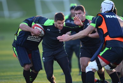 181114 - Wales Rugby Training -Rhys Webb during training