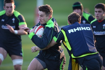 181114 - Wales Rugby Training -Jonathan Davies during training