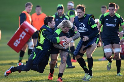 181114 - Wales Rugby Training -Richard Hibbard during training