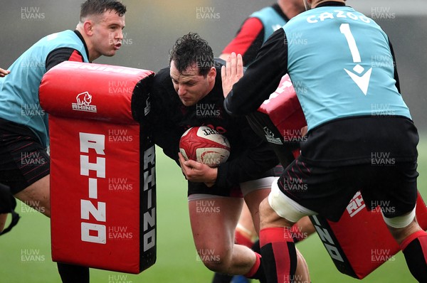 181121 - Wales Rugby Training - Ryan Elias during training