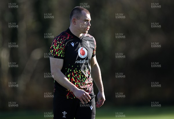 181125 - Wales Rugby Training in the week leading up to their game against New Zealand - Nick Tompkins during training