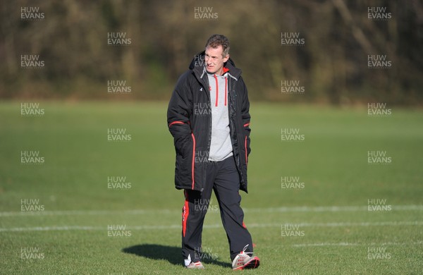 190213 - Wales Rugby Training -Rob Howley during training