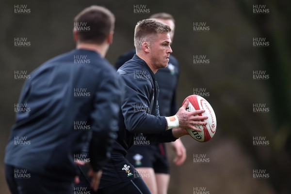 190219 - Wales Rugby Training - Gareth Anscombe during training