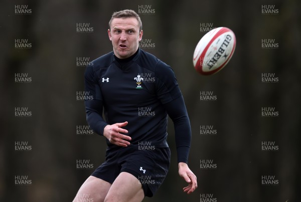 190219 - Wales Rugby Training - Hadleigh Parkes during training