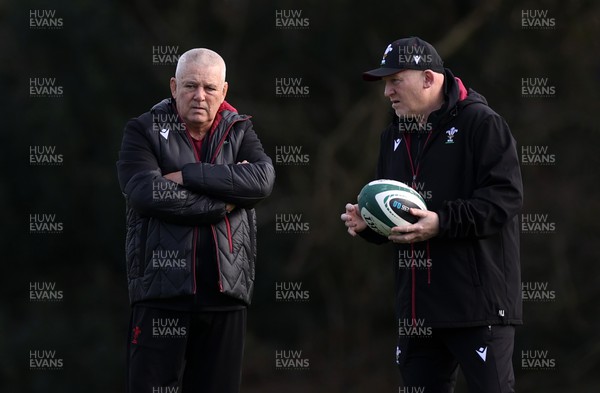 190224 - Wales Rugby Training in the week leading up to their 6 Nations clash with Ireland - Warren Gatland, Head Coach and Neil Jenkins, Skills Coach during training