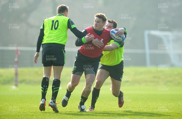 190315 - Wales Rugby Training -Jonathan Davies during training