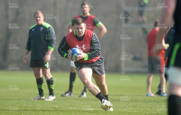 190315 - Wales Rugby Training -Rob Evans during training