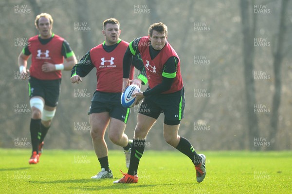 190315 - Wales Rugby Training -Dan Biggar during training