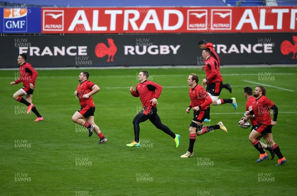 190321 - Wales Rugby Training - George North and Alun Wyn Jones warm up during training