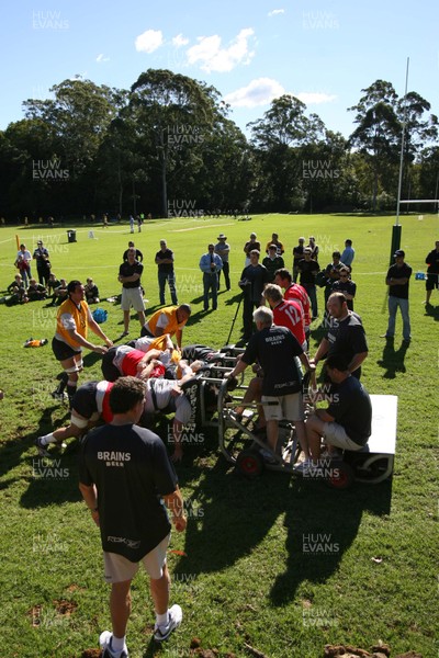 19.05.07  Wales rugby on Tour to Australia Scrum practice during training  in Terrigal 