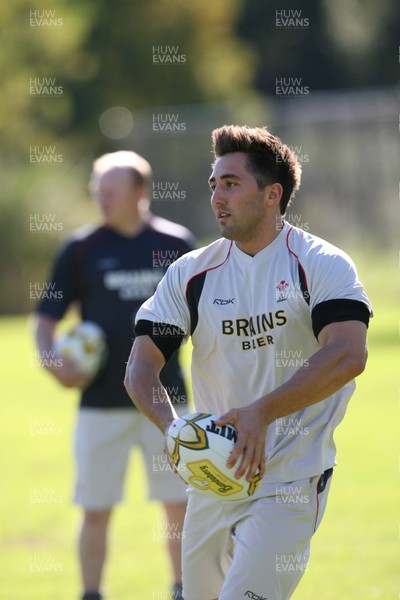 19.05.07  Wales rugby on Tour to Australia Wales Gavin Henson  during training in Terrigal 
