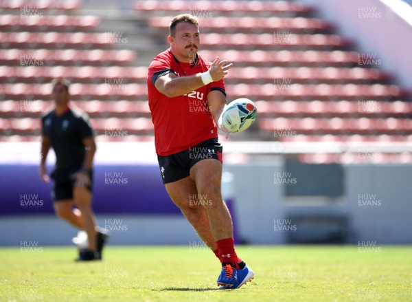 190919 - Wales Rugby Training - Dillon Lewis during training