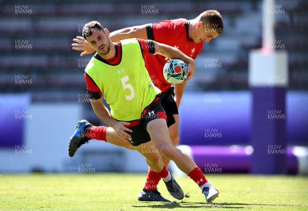 190919 - Wales Rugby Training - Tomos Williams during training