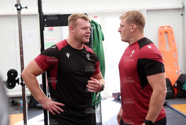 190923 - Wales Rugby Gym Session in the week leading up to their Rugby World Cup game against Australia - Dewi Lake and Jac Morgan during training