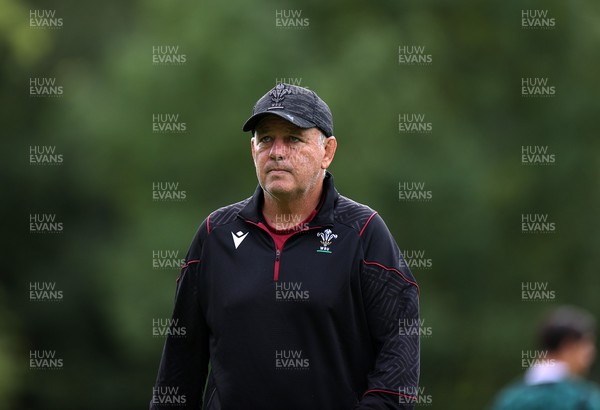 190923 - Wales Rugby Training in the week leading up to their Rugby World Cup game against Australia - Head Coach Warren Gatland during training