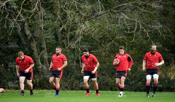 191020 - Wales Rugby Training - Rhys Carre, Nicky Smith, Cory Hill, Kieran Hardy and Jake Ball during training
