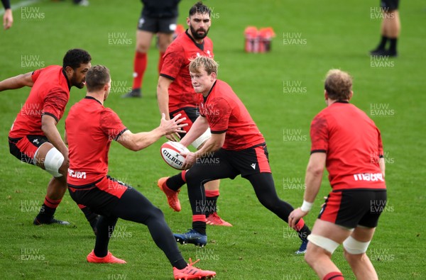 191020 - Wales Rugby Training - Nick Tompkins during training