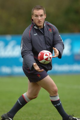 19.11.07 - Wales Rugby Training - Gethin Jenkins in action during training 