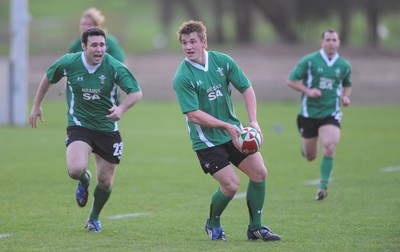 19.11.09 - Wales Rugby Training - Jonathan Davies in action during training. 