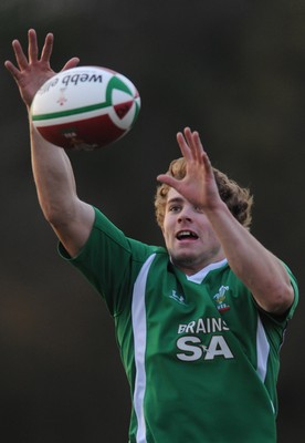 19.11.09 - Wales Rugby Training - Leigh Halfpenny in action during training. 