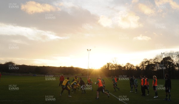 19.11.09 - Wales Rugby Training - Wales players during training. 