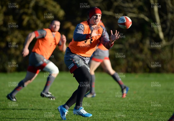 191113 - Wales Rugby Training -George North during training