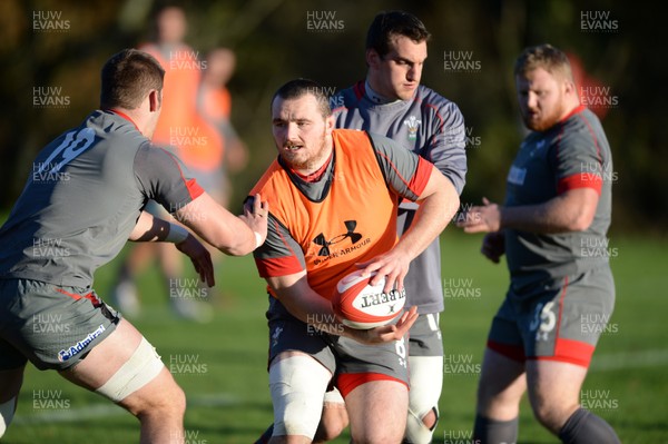 191113 - Wales Rugby Training -Ken Owens during training