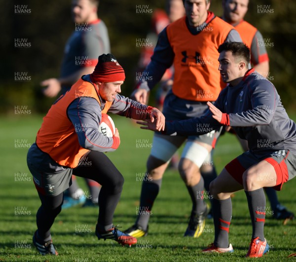 191113 - Wales Rugby Training -Leigh Halfpenny during training